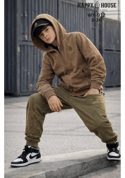 Костюми варьонка,двійки для хлопчиків,95%бавовна.Розмір 8-16.Фірма Happy House,Польща.  