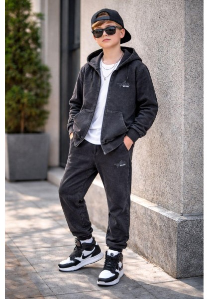 Т.сірі костюми варьонка,двійки для хлопчиків,95%бавовна.Розмір 8-16(140-170см).Фірма Happy House,Польща.  