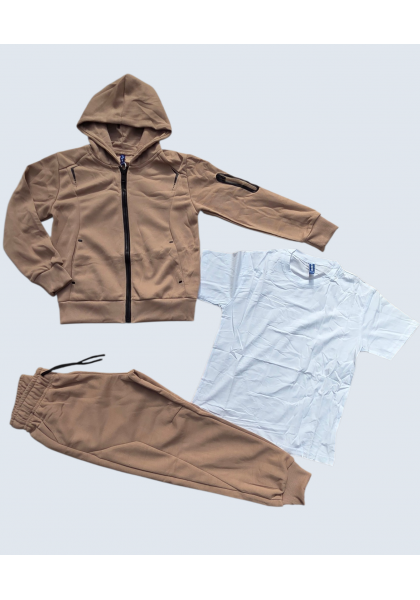 Cпортивні трикотажні костюми трійки для хлопчиків,щільна тканина LACOSTE 95 % бавовна . Розміри 8. Фірма DOLA ELVIN. Польща.