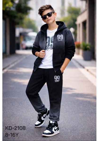 Cпортивні трикотажні костюми трійки для хлопчиків, 95 % бавовна . Розміри 8-16. Фірма DOLA ELVIN.Польща.