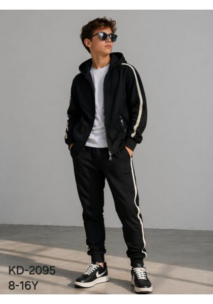 Cпортивні трикотажні костюми трійки для хлопчиків, 95 % бавовна . Розміри 8-16. Фірма DOLA ELVIN.Польща.