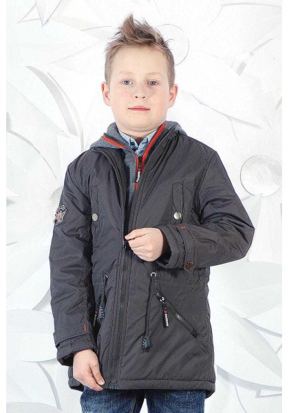 Парка демисезонная для мальчиков.Размеры134 см.Фирма GRACE.Венгрия