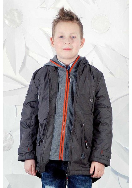 Парка демисезонная для мальчиков.Размеры134 см.Фирма GRACE.Венгрия